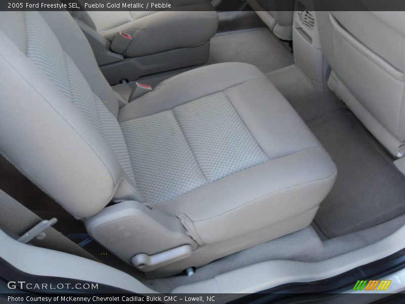 Pueblo Gold Metallic / Pebble 2005 Ford Freestyle SEL