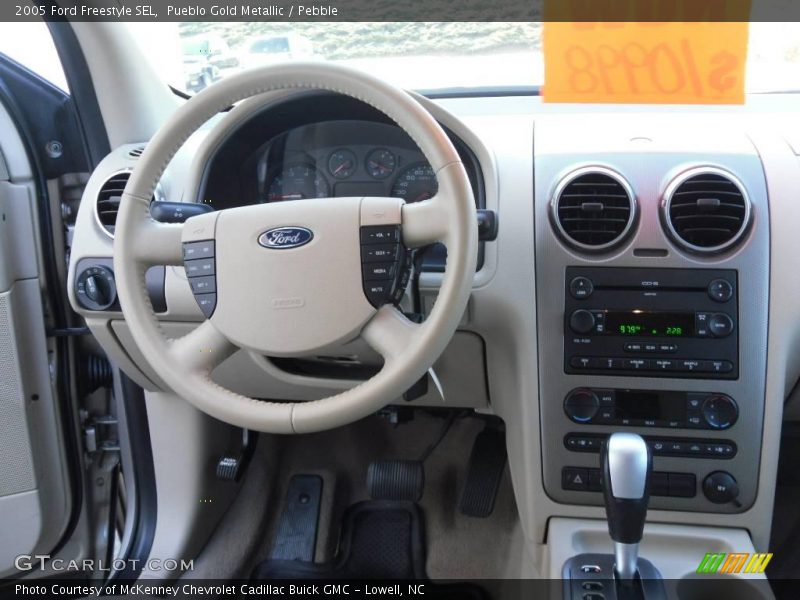 Pueblo Gold Metallic / Pebble 2005 Ford Freestyle SEL