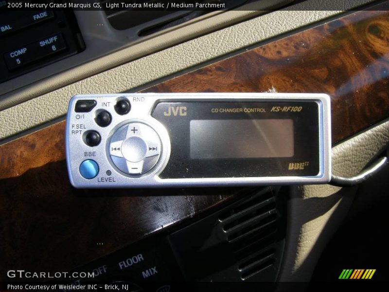 Light Tundra Metallic / Medium Parchment 2005 Mercury Grand Marquis GS