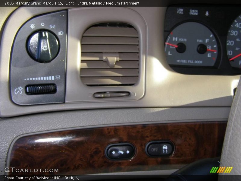 Light Tundra Metallic / Medium Parchment 2005 Mercury Grand Marquis GS