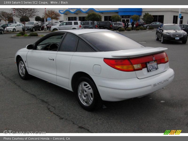 White / Black 1999 Saturn S Series SC2 Coupe