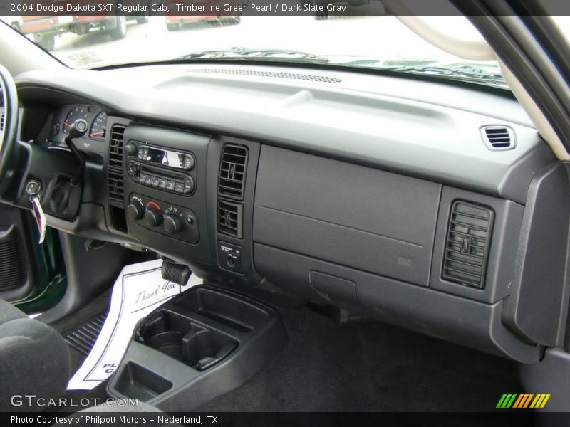 Timberline Green Pearl / Dark Slate Gray 2004 Dodge Dakota SXT Regular Cab