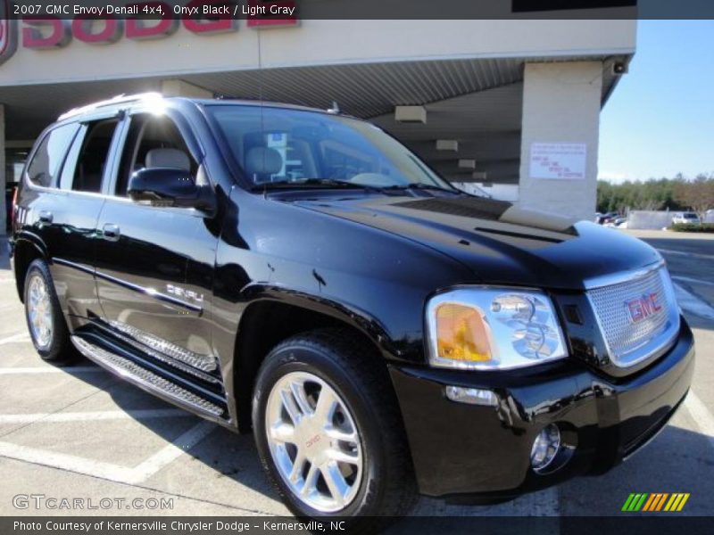 Onyx Black / Light Gray 2007 GMC Envoy Denali 4x4