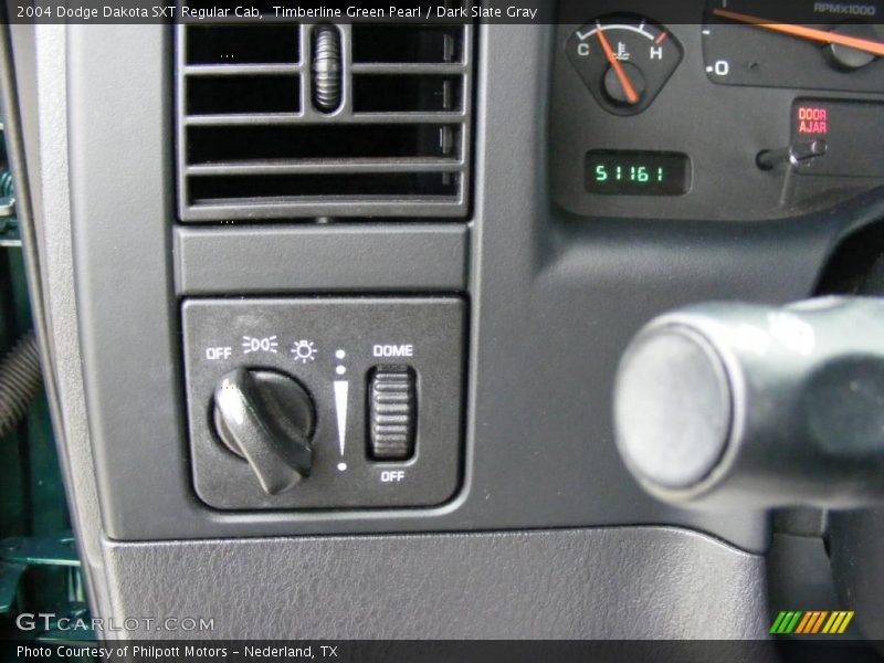 Timberline Green Pearl / Dark Slate Gray 2004 Dodge Dakota SXT Regular Cab