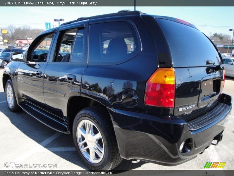 Onyx Black / Light Gray 2007 GMC Envoy Denali 4x4