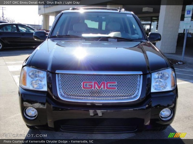 Onyx Black / Light Gray 2007 GMC Envoy Denali 4x4