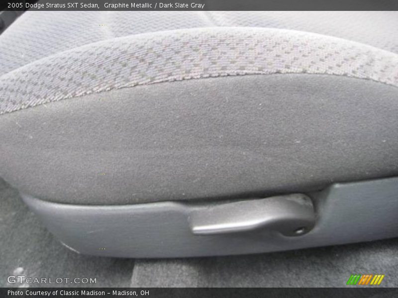Graphite Metallic / Dark Slate Gray 2005 Dodge Stratus SXT Sedan