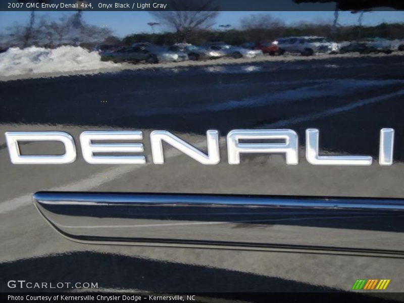 Onyx Black / Light Gray 2007 GMC Envoy Denali 4x4