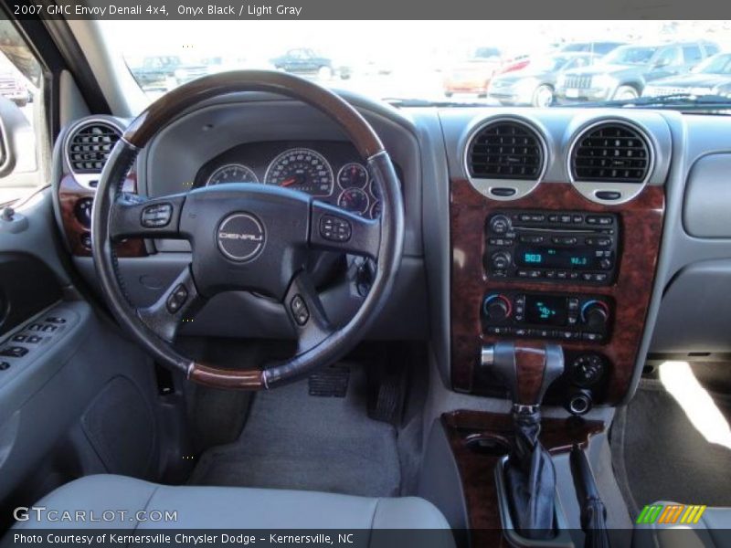 Onyx Black / Light Gray 2007 GMC Envoy Denali 4x4