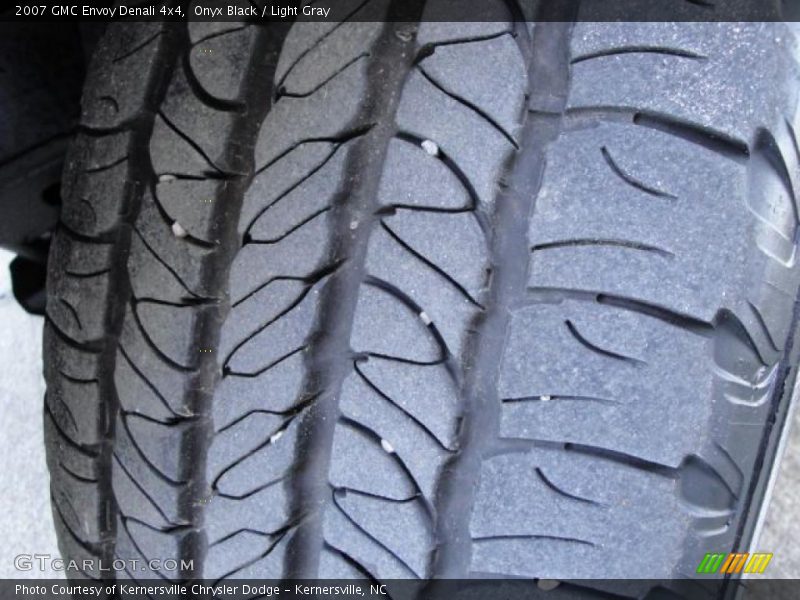 Onyx Black / Light Gray 2007 GMC Envoy Denali 4x4