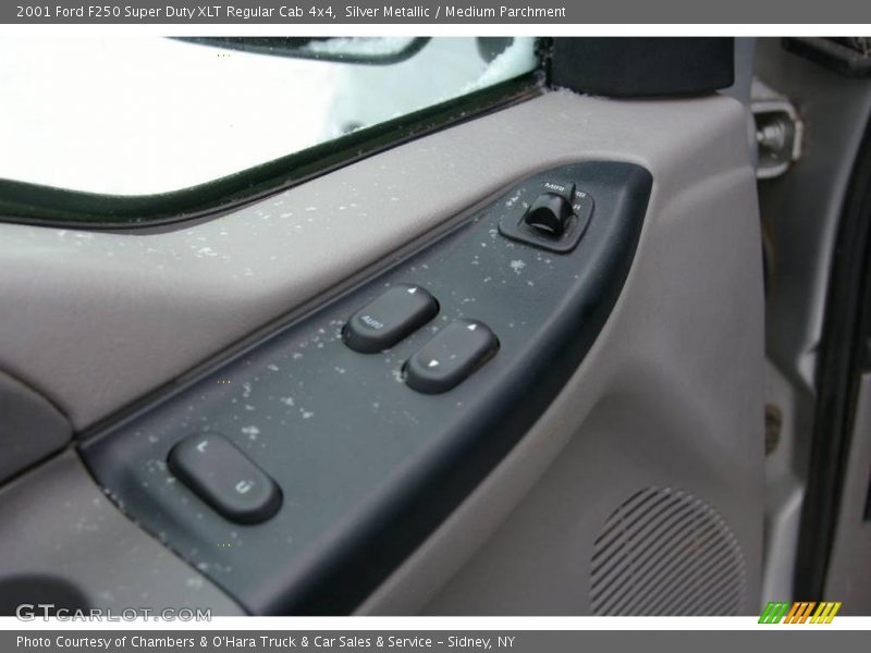 Silver Metallic / Medium Parchment 2001 Ford F250 Super Duty XLT Regular Cab 4x4
