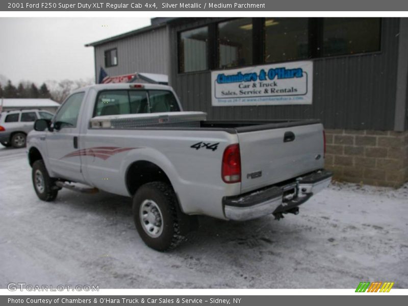 Silver Metallic / Medium Parchment 2001 Ford F250 Super Duty XLT Regular Cab 4x4