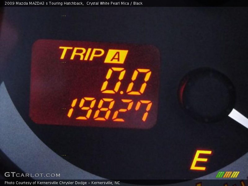 Crystal White Pearl Mica / Black 2009 Mazda MAZDA3 s Touring Hatchback