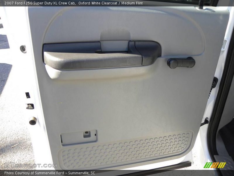 Oxford White Clearcoat / Medium Flint 2007 Ford F250 Super Duty XL Crew Cab
