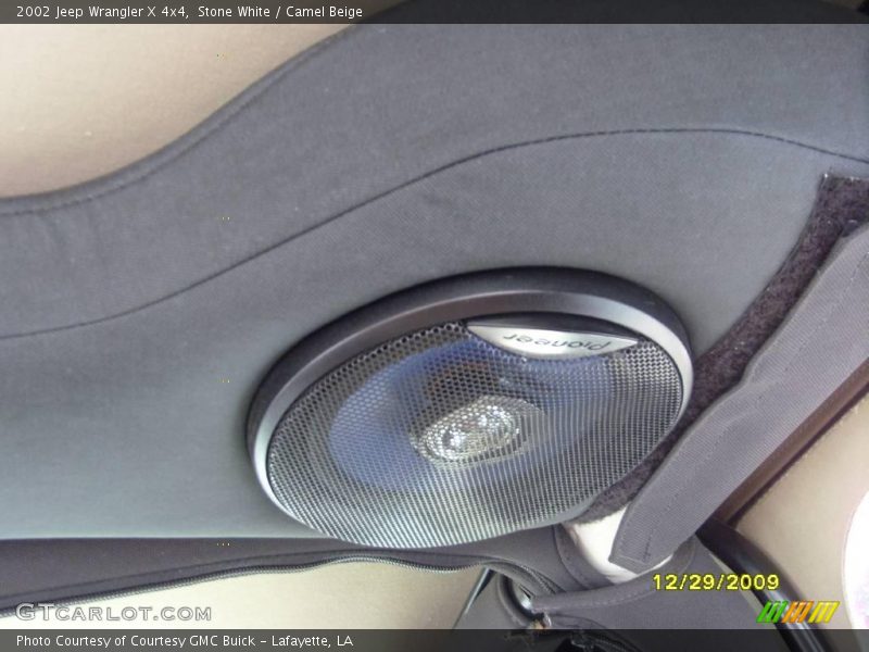 Stone White / Camel Beige 2002 Jeep Wrangler X 4x4