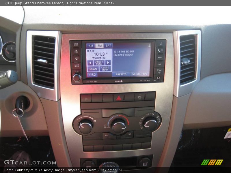 Light Graystone Pearl / Khaki 2010 Jeep Grand Cherokee Laredo