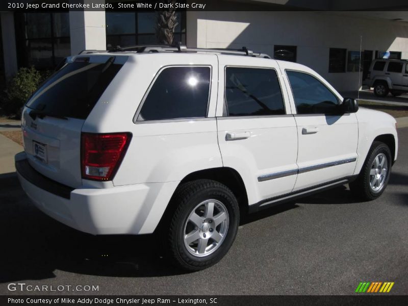 Stone White / Dark Slate Gray 2010 Jeep Grand Cherokee Laredo