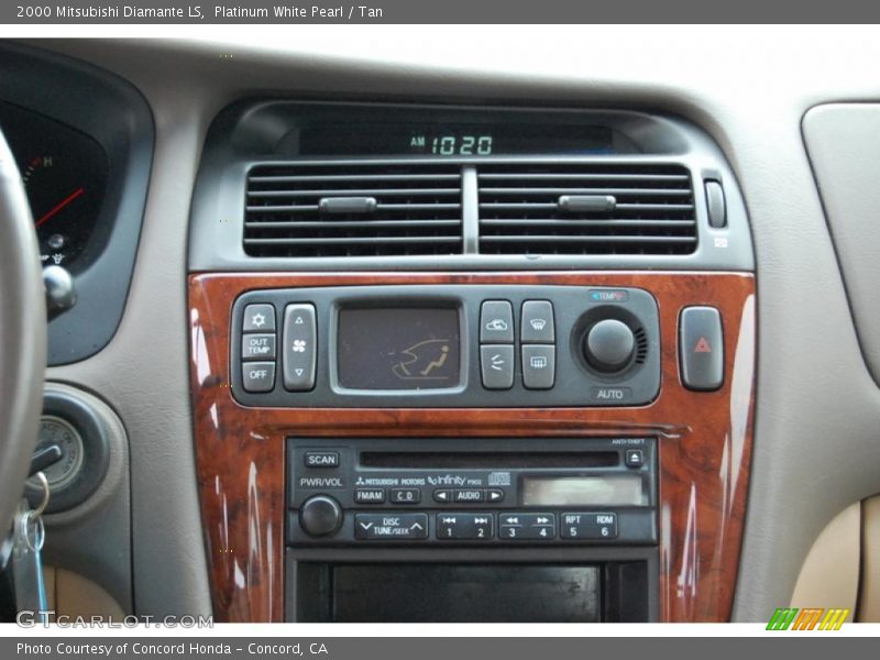 Platinum White Pearl / Tan 2000 Mitsubishi Diamante LS