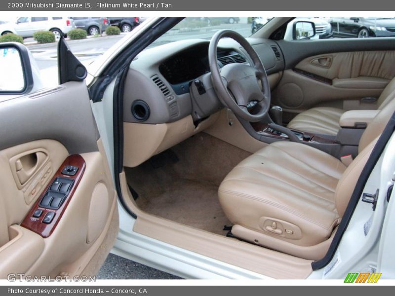 Platinum White Pearl / Tan 2000 Mitsubishi Diamante LS