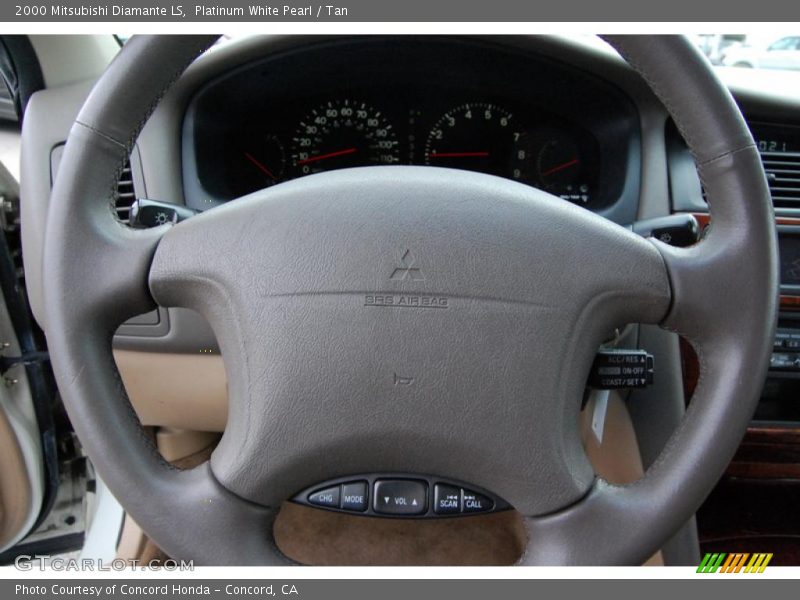 Platinum White Pearl / Tan 2000 Mitsubishi Diamante LS