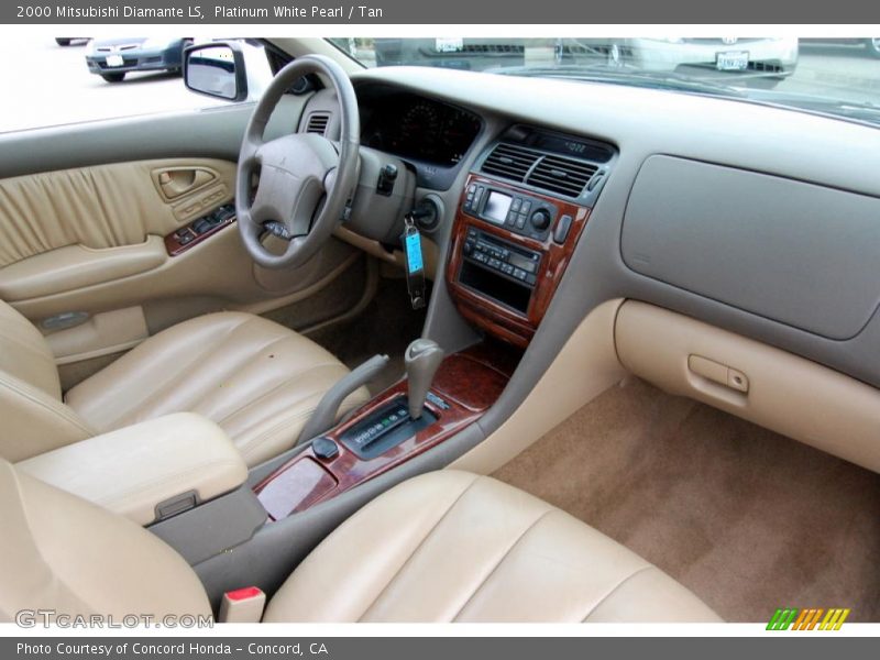 Platinum White Pearl / Tan 2000 Mitsubishi Diamante LS