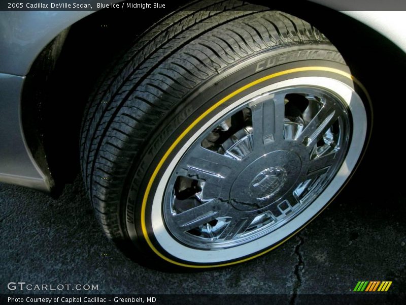 Blue Ice / Midnight Blue 2005 Cadillac DeVille Sedan