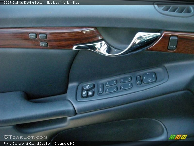 Blue Ice / Midnight Blue 2005 Cadillac DeVille Sedan