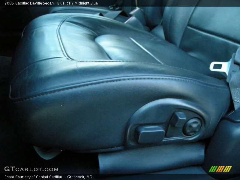Blue Ice / Midnight Blue 2005 Cadillac DeVille Sedan