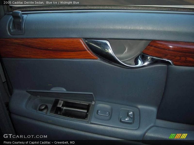 Blue Ice / Midnight Blue 2005 Cadillac DeVille Sedan