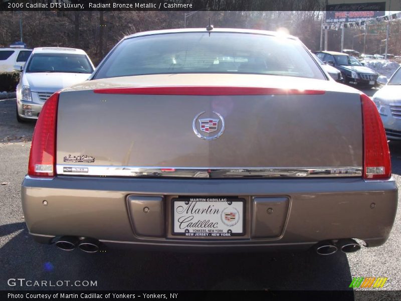 Radiant Bronze Metallic / Cashmere 2006 Cadillac DTS Luxury