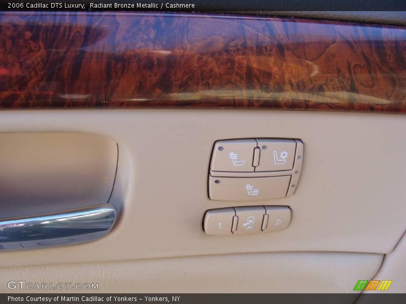 Radiant Bronze Metallic / Cashmere 2006 Cadillac DTS Luxury