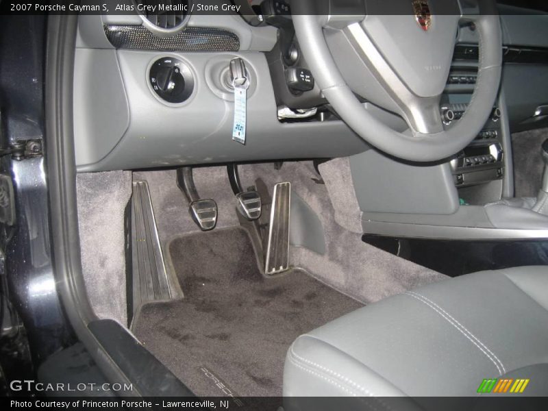 Atlas Grey Metallic / Stone Grey 2007 Porsche Cayman S
