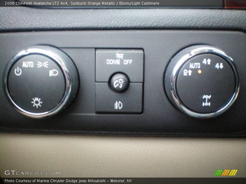 Sunburst Orange Metallic / Ebony/Light Cashmere 2008 Chevrolet Avalanche LTZ 4x4