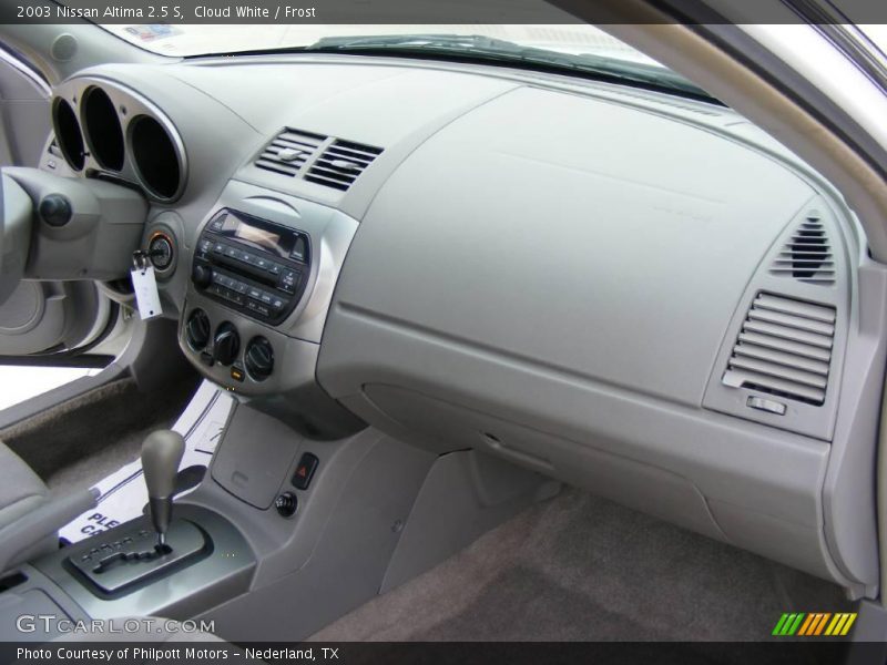 Cloud White / Frost 2003 Nissan Altima 2.5 S
