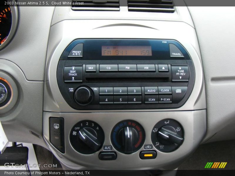 Cloud White / Frost 2003 Nissan Altima 2.5 S