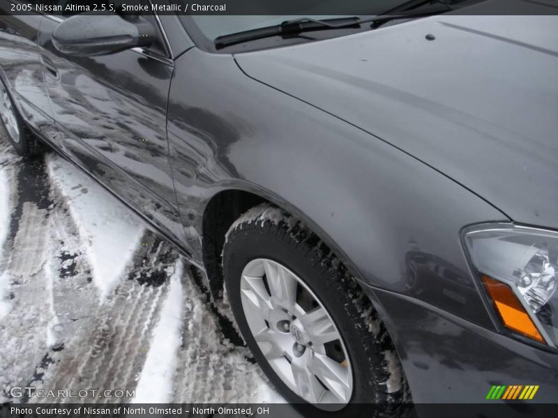 Smoke Metallic / Charcoal 2005 Nissan Altima 2.5 S