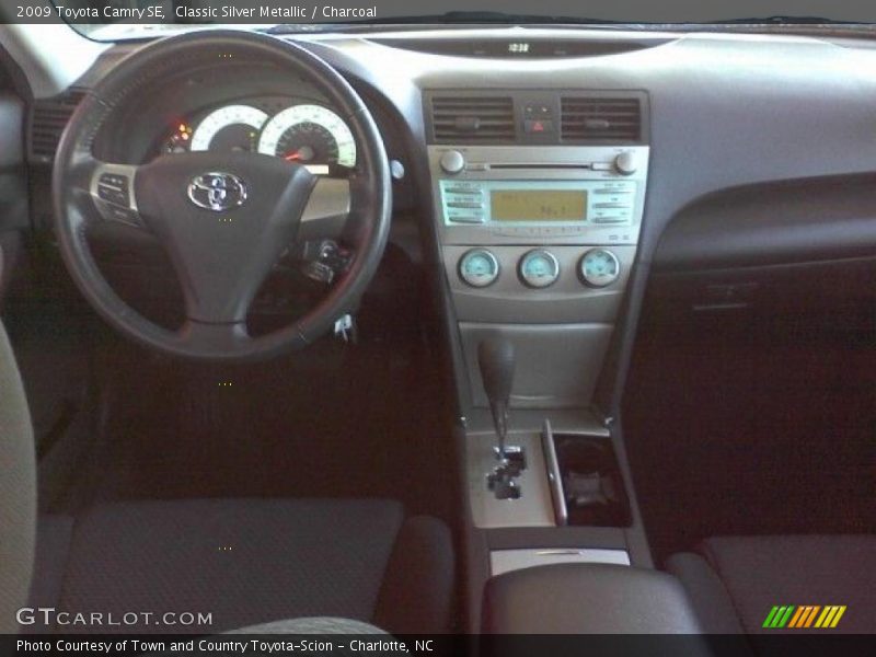 Classic Silver Metallic / Charcoal 2009 Toyota Camry SE