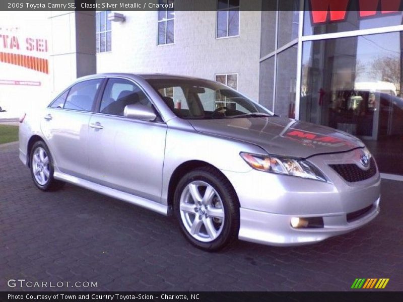 Classic Silver Metallic / Charcoal 2009 Toyota Camry SE