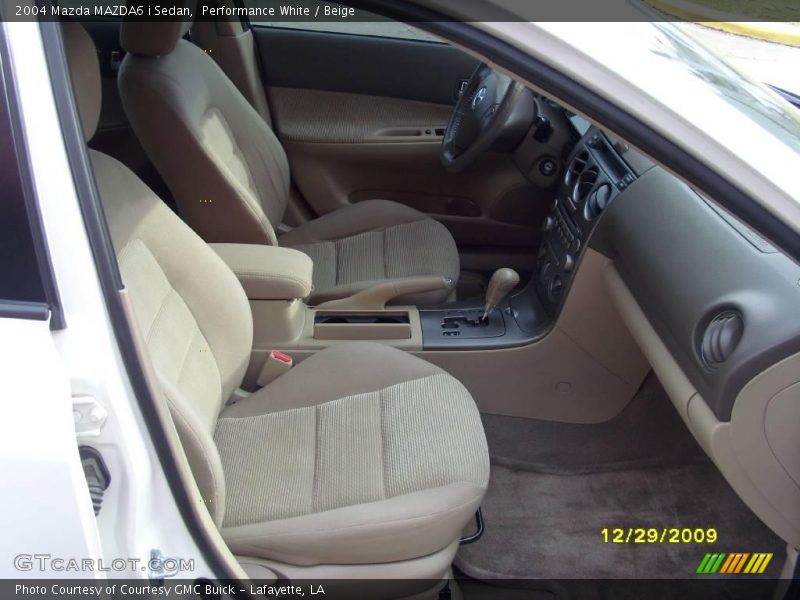 Performance White / Beige 2004 Mazda MAZDA6 i Sedan