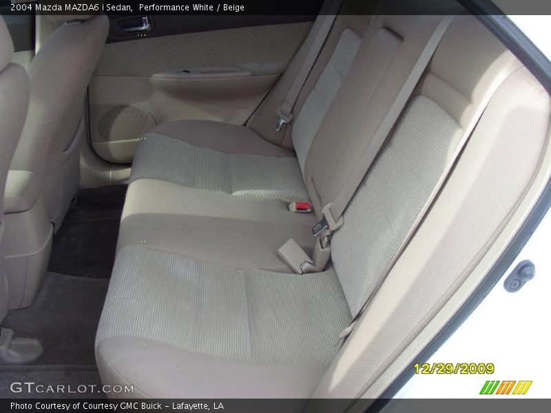 Performance White / Beige 2004 Mazda MAZDA6 i Sedan