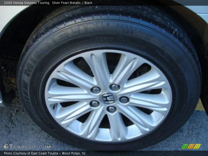 Silver Pearl Metallic / Black 2006 Honda Odyssey Touring