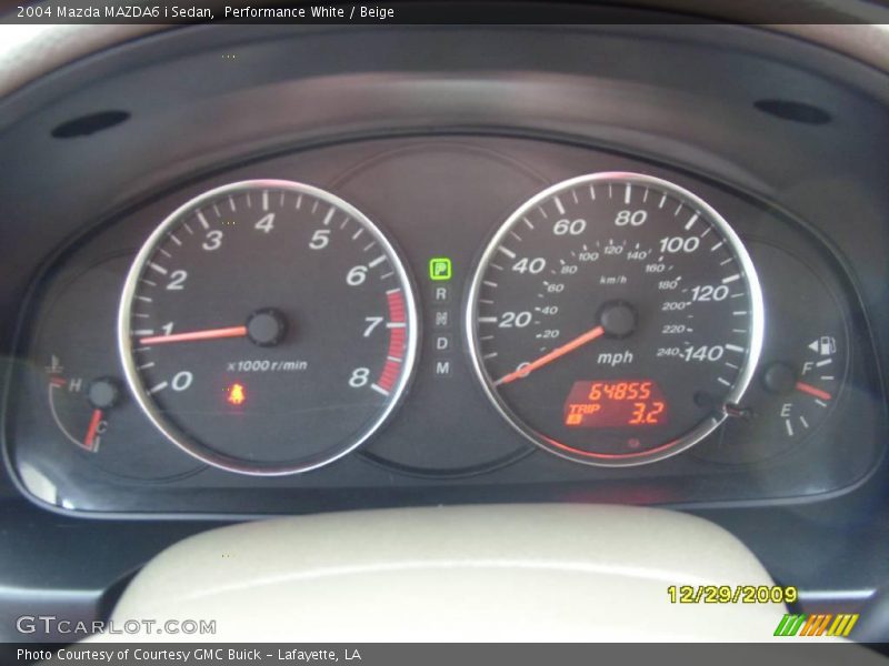 Performance White / Beige 2004 Mazda MAZDA6 i Sedan