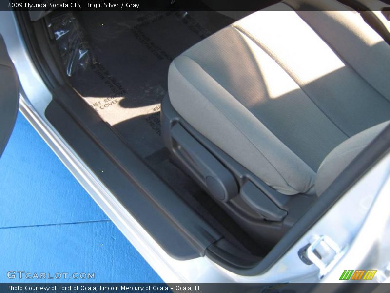 Bright Silver / Gray 2009 Hyundai Sonata GLS