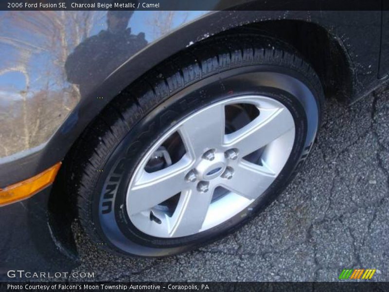 Charcoal Beige Metallic / Camel 2006 Ford Fusion SE