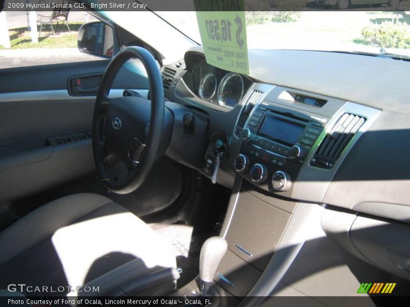 Bright Silver / Gray 2009 Hyundai Sonata GLS