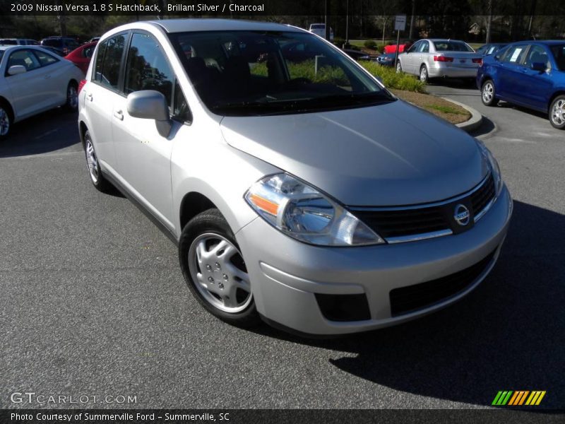 Brillant Silver / Charcoal 2009 Nissan Versa 1.8 S Hatchback