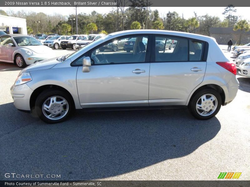 Brillant Silver / Charcoal 2009 Nissan Versa 1.8 S Hatchback