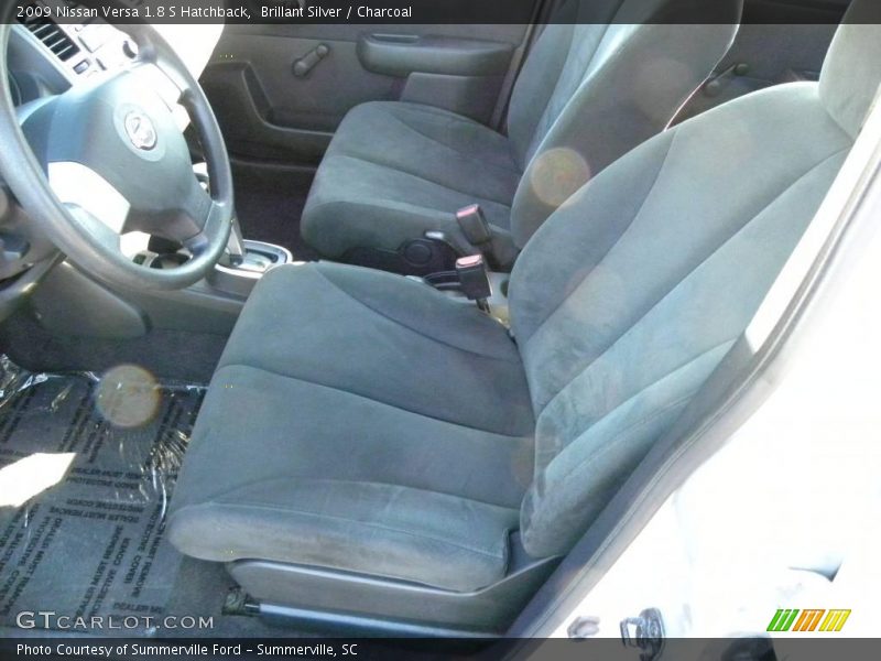 Brillant Silver / Charcoal 2009 Nissan Versa 1.8 S Hatchback