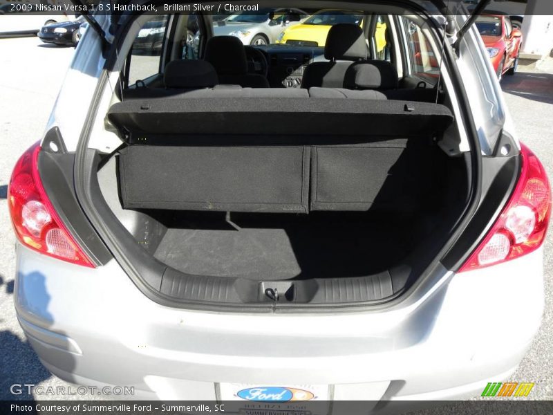 Brillant Silver / Charcoal 2009 Nissan Versa 1.8 S Hatchback