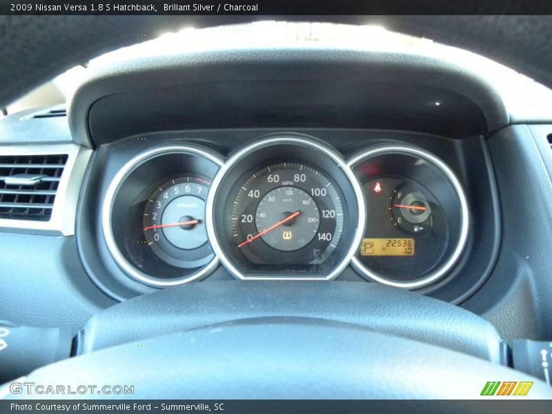 Brillant Silver / Charcoal 2009 Nissan Versa 1.8 S Hatchback